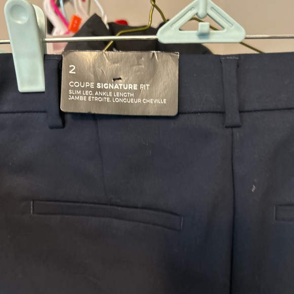 RW&Co Slim Leg Ankle Length Pants Navy Blue Size 2 - Picture 3 of 4